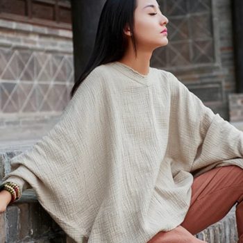 Женская льняная футболка